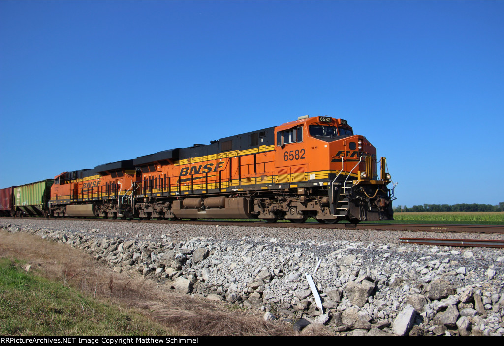 BNSF 6582